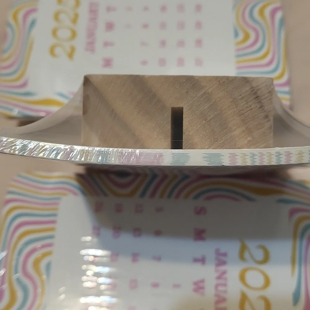 5 2025 Calendars With Wood Base